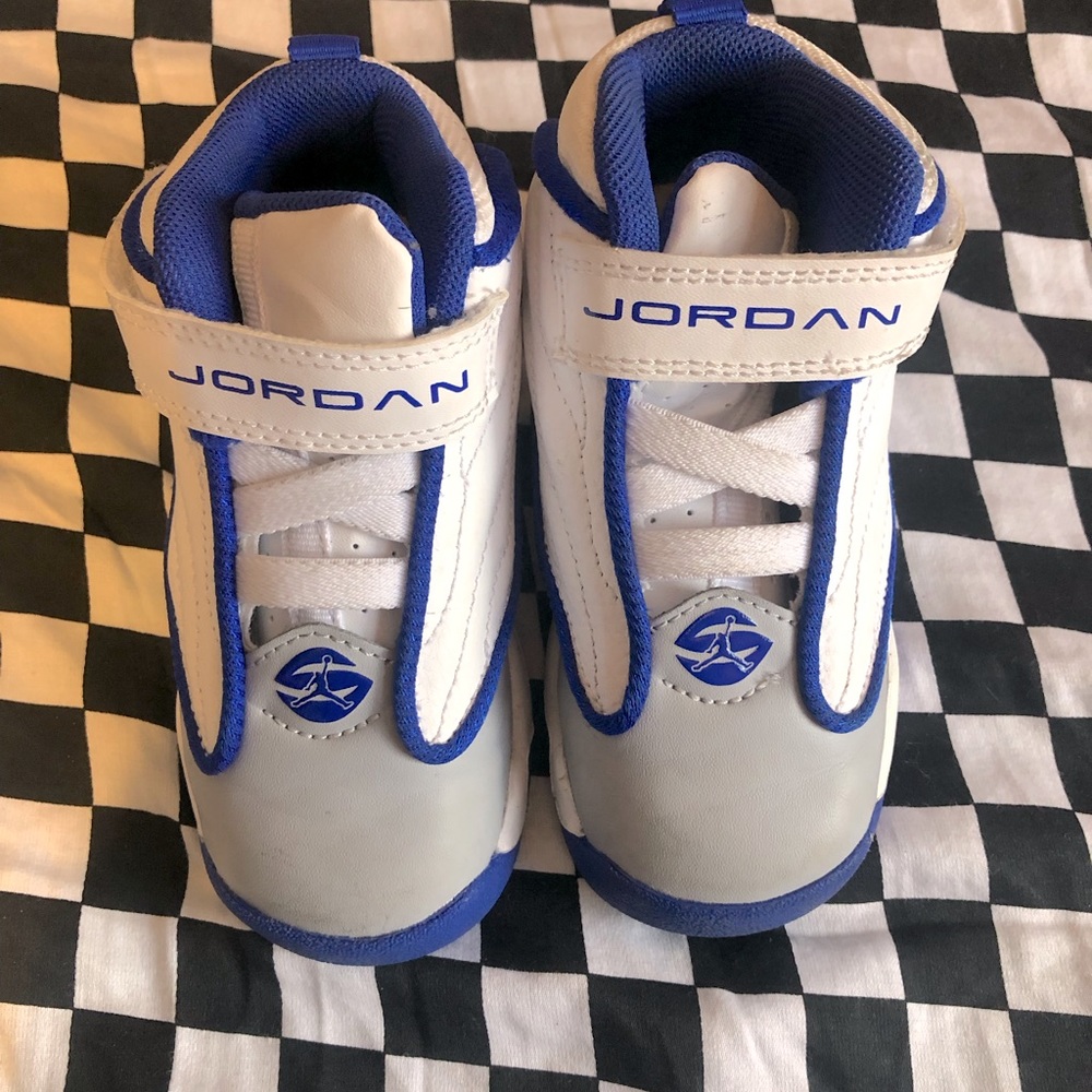 Blue white gray